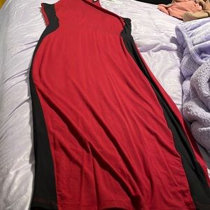 BURGUNDY && BLACK DRESS